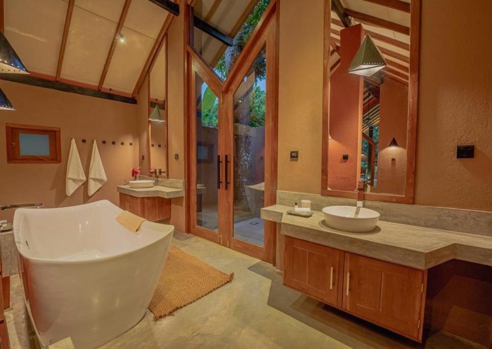 Nisala Villa Hikkaduwa