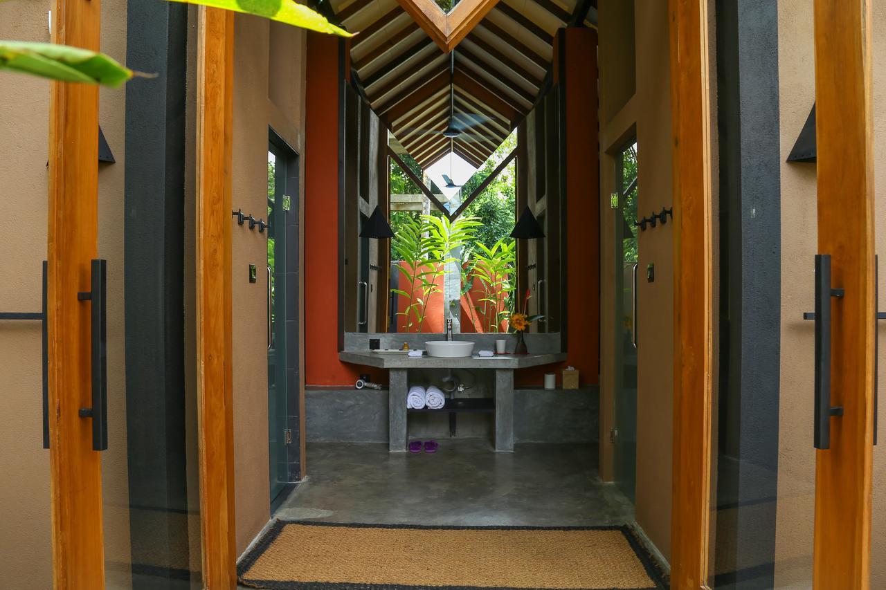Nisala Villa *